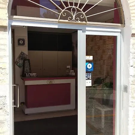 Aparthotel Residenza Leonardo Falconara Marittima